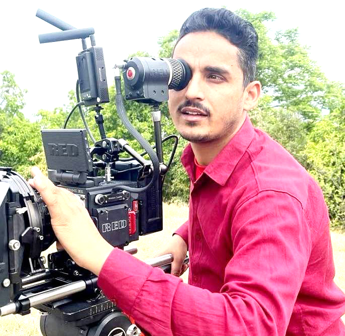 कला समाजको संस्कृती झल्काउने पहिचान हो-बिरेन्द्र प्रसाद भट्ट, छायाँकार