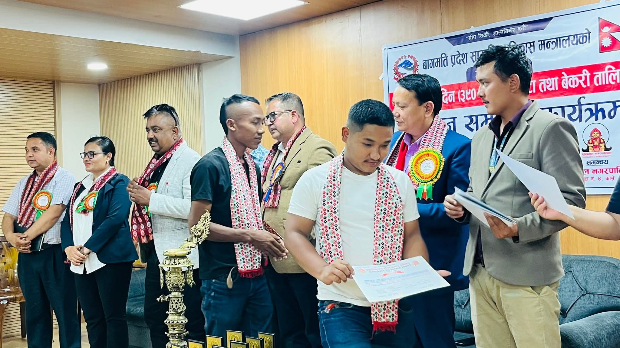 धुलिखेलमा निःशुल्क बरिस्टा तथा बेकरी तालिम सम्पन्न, ६५ दिनमा दक्ष जनशक्ति उत्पादन