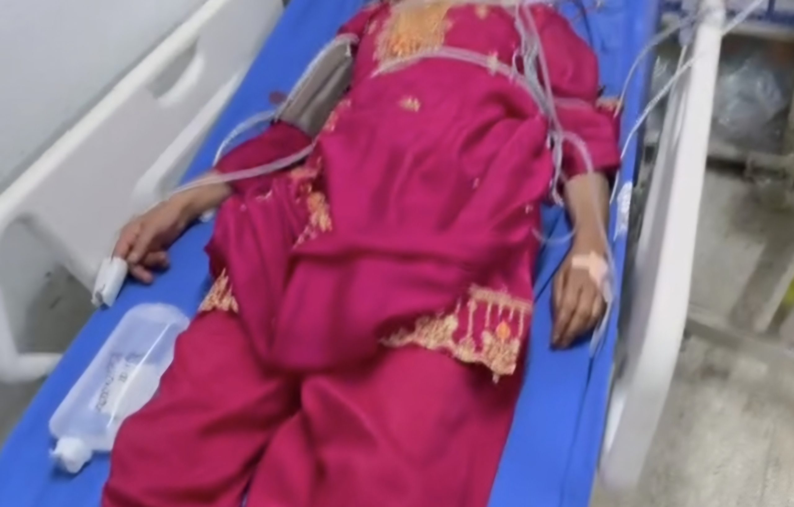 धुलिखेलकी महिलामाथि लुटपाट, बेहोस अवस्थामा अस्पताल भर्ना